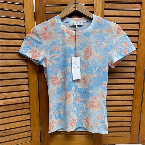 Wayf Tops - WAYF Sheer  Short Sleeve Floral Top - Blue and Peach